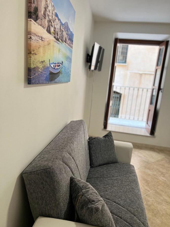 John'S House Apartment เชฟาลู ภายนอก รูปภาพ
