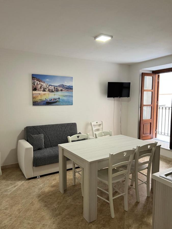 John'S House Apartment เชฟาลู ภายนอก รูปภาพ