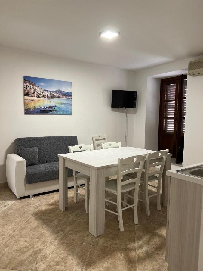 John'S House Apartment เชฟาลู ภายนอก รูปภาพ